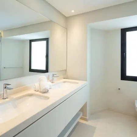 About Breeze Villa