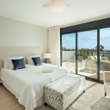 About Breeze Villa Marbella
