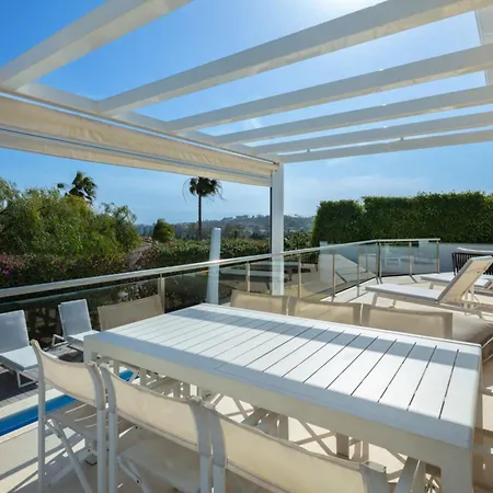 About Breeze * Marbella